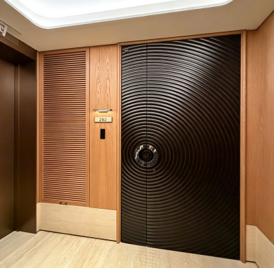 Z-001 Brown Aluminum Unequal Double Door